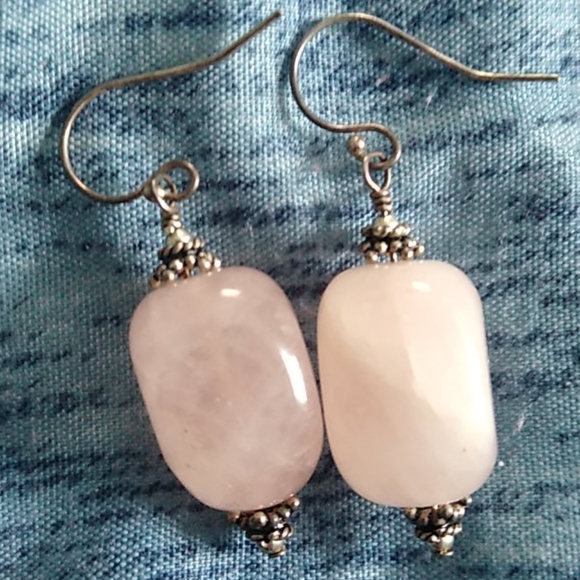 2 lockets 2 sets earrings 1 ring - Picture 7 of 12